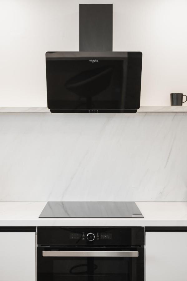 Skylark - Zurich Studio With Terrace & Mountain View Μπρασόβ Εξωτερικό φωτογραφία